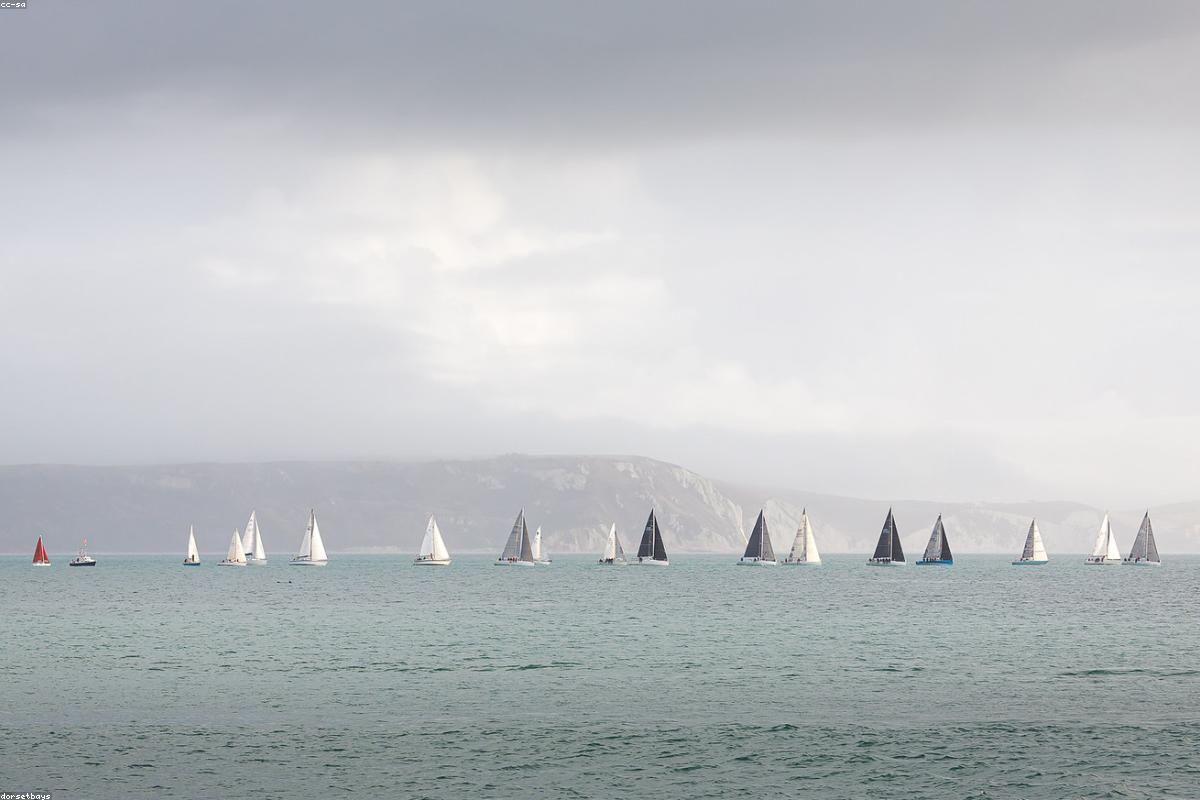 Sailing yacht
